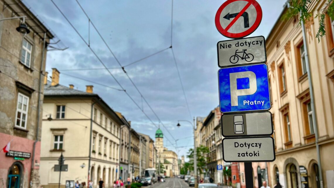 Krakowianie za parking w centrum zapłacą także w święta