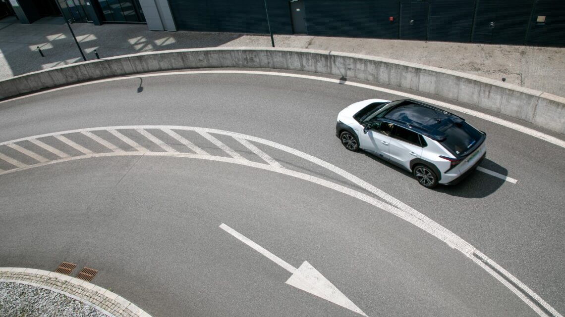 Toyota bZ4X w Polsce: dwukierunkowy napęd, zaawansowane technologie, atrakcyjne ceny Toyota bZ4X w Polsce: dwukierunkowy napęd, zaawansowane technologie, atrakcyjne ceny