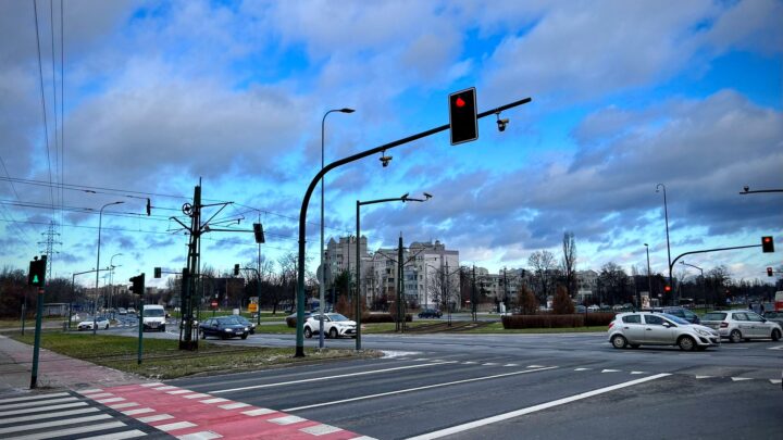 W Krakowie działa już CANARD – rejestracja przejazdu na czerwonym świetle