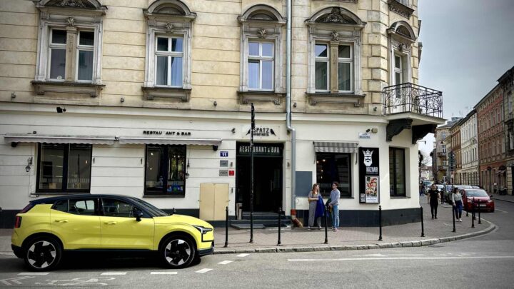 Czy w weekend trzeba płacić za parking w Krakowie? [2025]