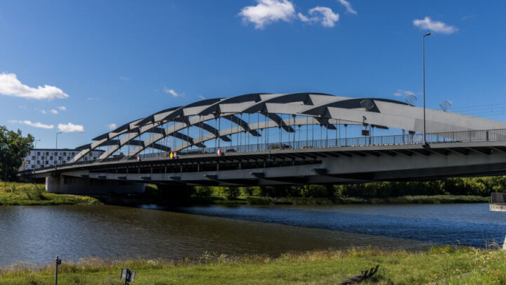 Zmiana organizacji ruchu na moście Kotlarskim. Kierowcy pojadą wolniej