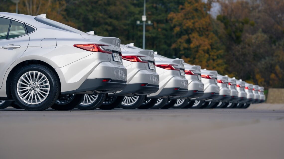 Rok pod dyktando firm i niesłabnąca pozycja Toyoty. Rynek motoryzacyjny w liczbach