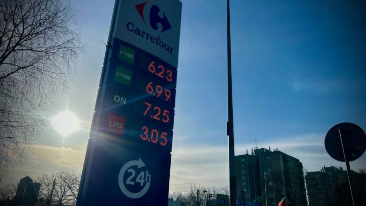 Ceny paliw w Krakowie poza kontrolą. Kolejny dzień i kolejne podwyżki. Orlen reaguje cięciem marży